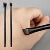 Neue 1/2 stücke Klinge Make-Up Pinsel Abgewinkelt Dünne Augenbraue Pinsel Flach Feinen Eyeliner Pinsel Professionelle Liner Stirn Schönheit Bilden werkzeug