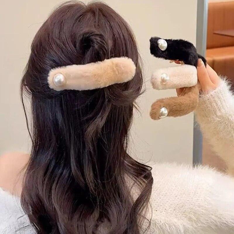 New Vintage Plush Flower Hair Clips Sweet Hair Crab Barrettes Trendy Large Hairgrip Hairpins For Women Hair Accessories Headwear