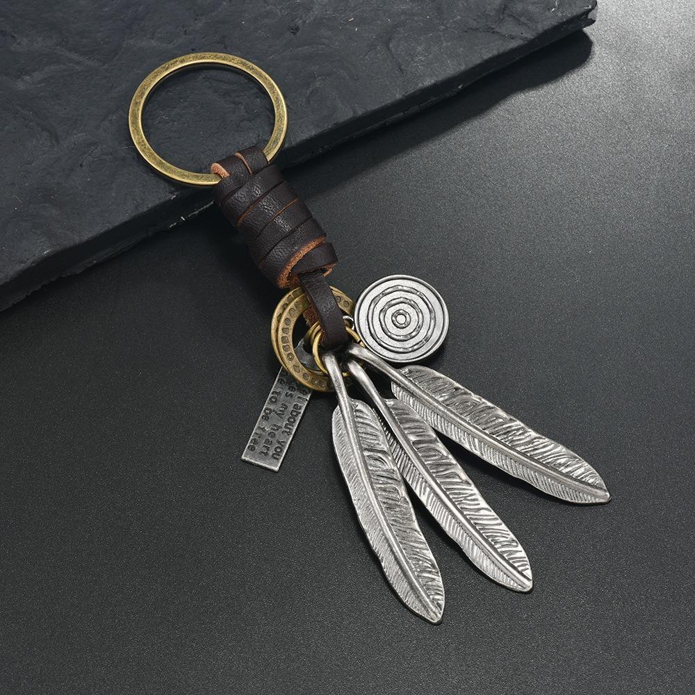Irregular Leather Key Chains Leaf Bear Car Key Ring Creative Keychain
