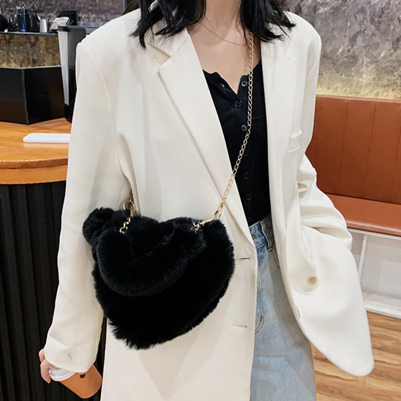Winter New Sweet Love Heart Shaped Women's Top-handle Bags Confortable Soft Plush Ladies Handbags Fashion Multiple Color Optional Female Shoulder Bags