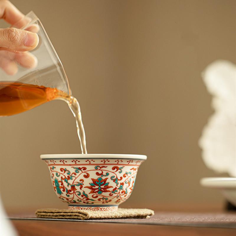 1 Pc Chinese Ceramic Tea Cup Handmade Flowers Large Tea Bowl Porcelain Teacup Household Master Cup Travel Personal Teaware 100ml