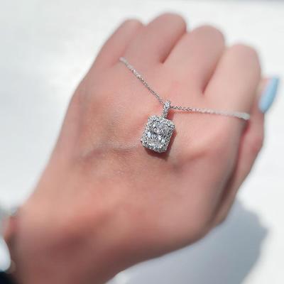 Nuevo Collar con Colgante de Circonita Cúbica Cuadrada de Moda de Lujo para Mujer Accesorios de Boda Diseño Simple y Elegante Joyería de Moda