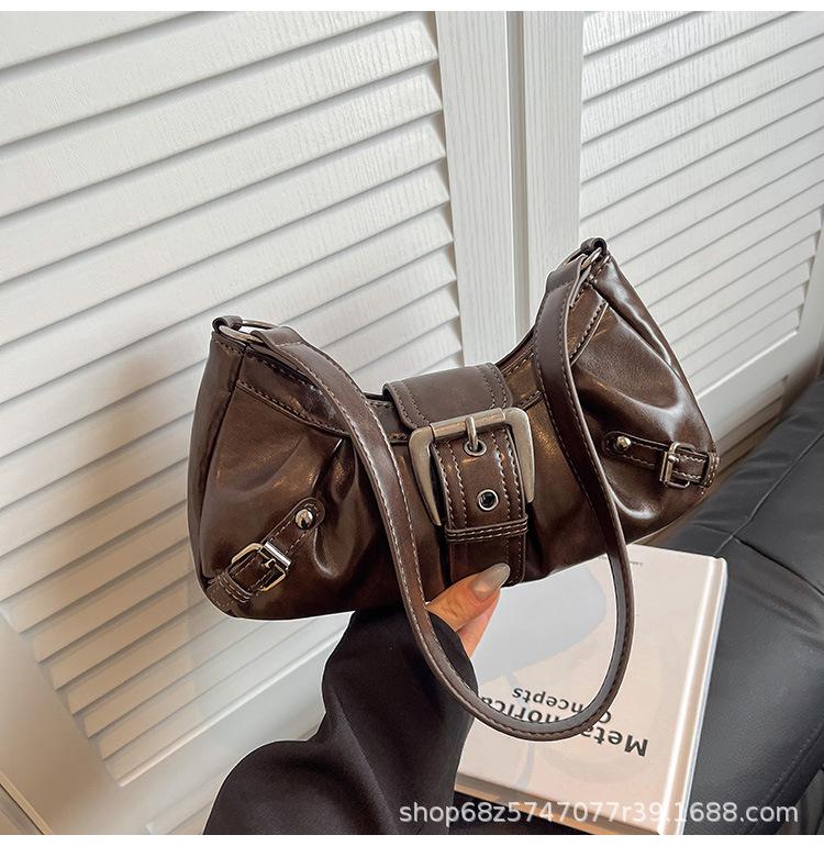 Korean version 2025 new one-shoulder tote bag American retro commuting temperament old style bag underarm locomotive bag women