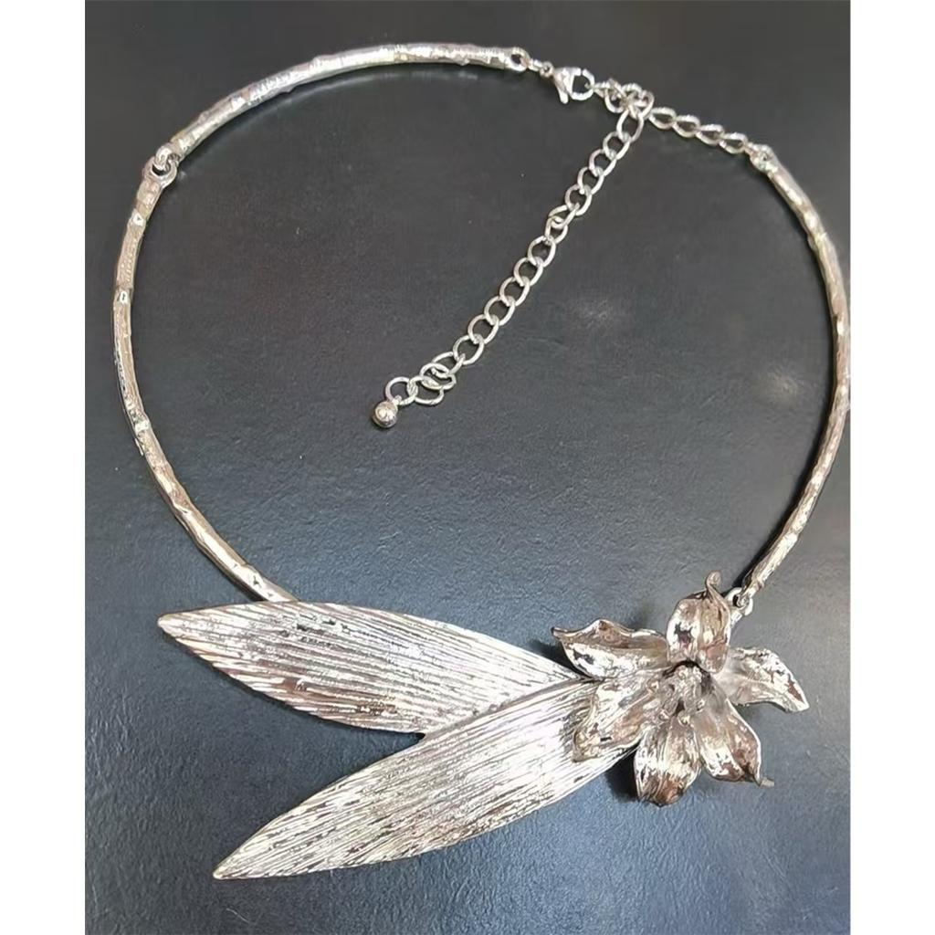 Tooxika Heavy Duty Exaggerated Design Metal Blade Oil Drop Warbler Tail Flower Collar Fashion Temperament Collarbone Chain Necklace