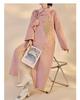 Damen Winter Bestickter Wollmantel & Colorblock-Weste Set