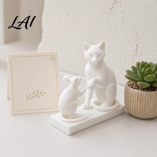Cat Mouse Design 3D Printed Modern & Sculpture Minimalist Animal Interaction Desk Decor Matte Art Table Decor Collectible Figurine Stable