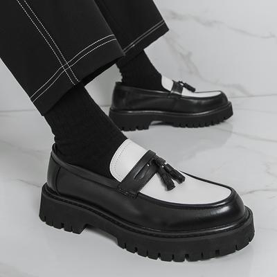 Koreanischer Stil Schwarz-Weiß Colorblocking Oberfläche Dicke Sohle Quasten Lässige Slipper Rutschfest Modische Herren Loafer Schuhe
