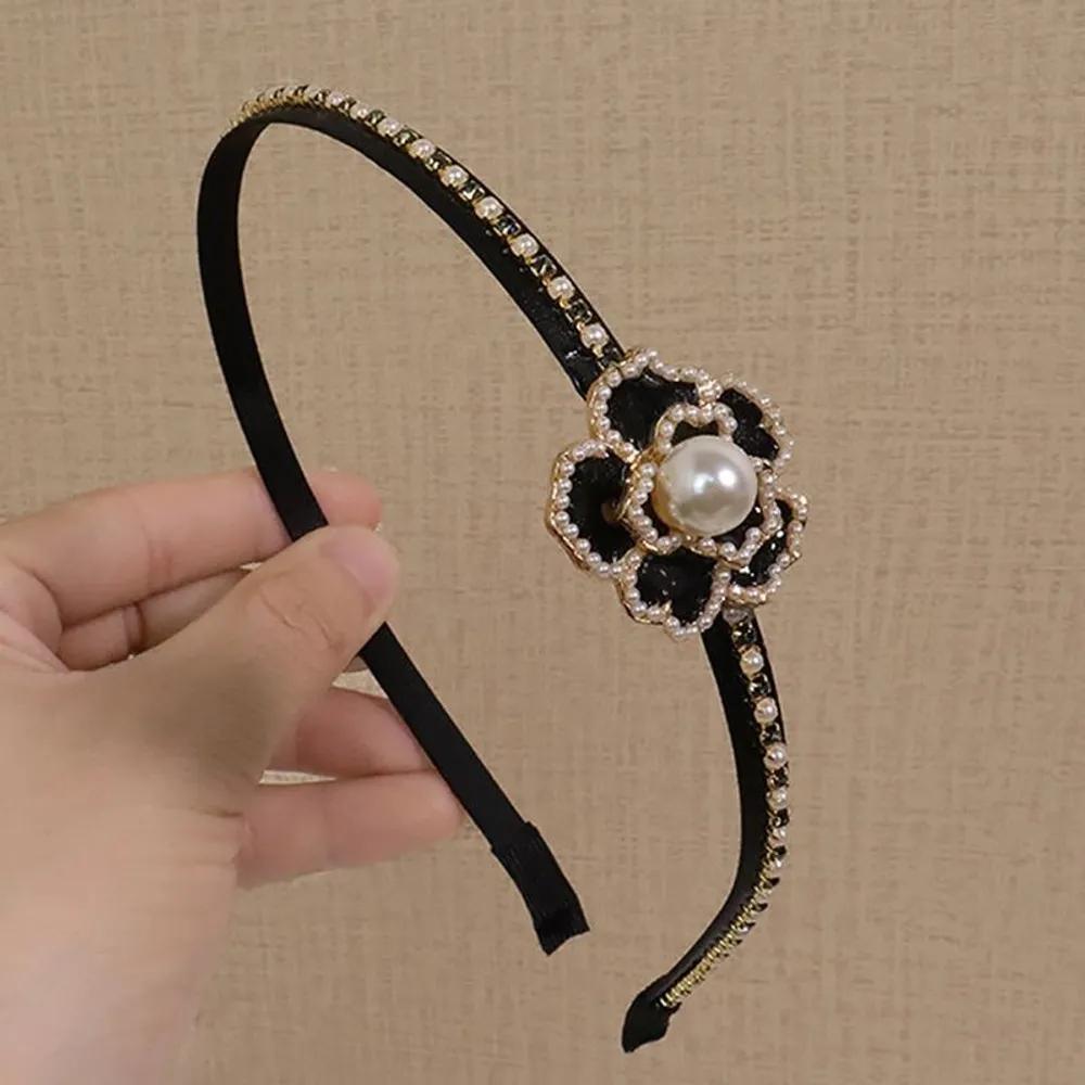 Black Classic Pearl Zirconia Royal Camellia Rose Headband white