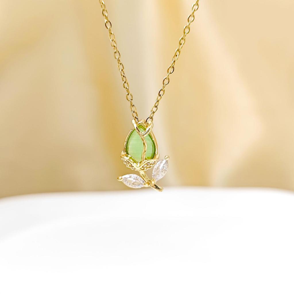 Elegant Cat's Eye Tulip Necklace - Luxurious, Versatile, Simple Korean Style Clavicle Jewelry for Women