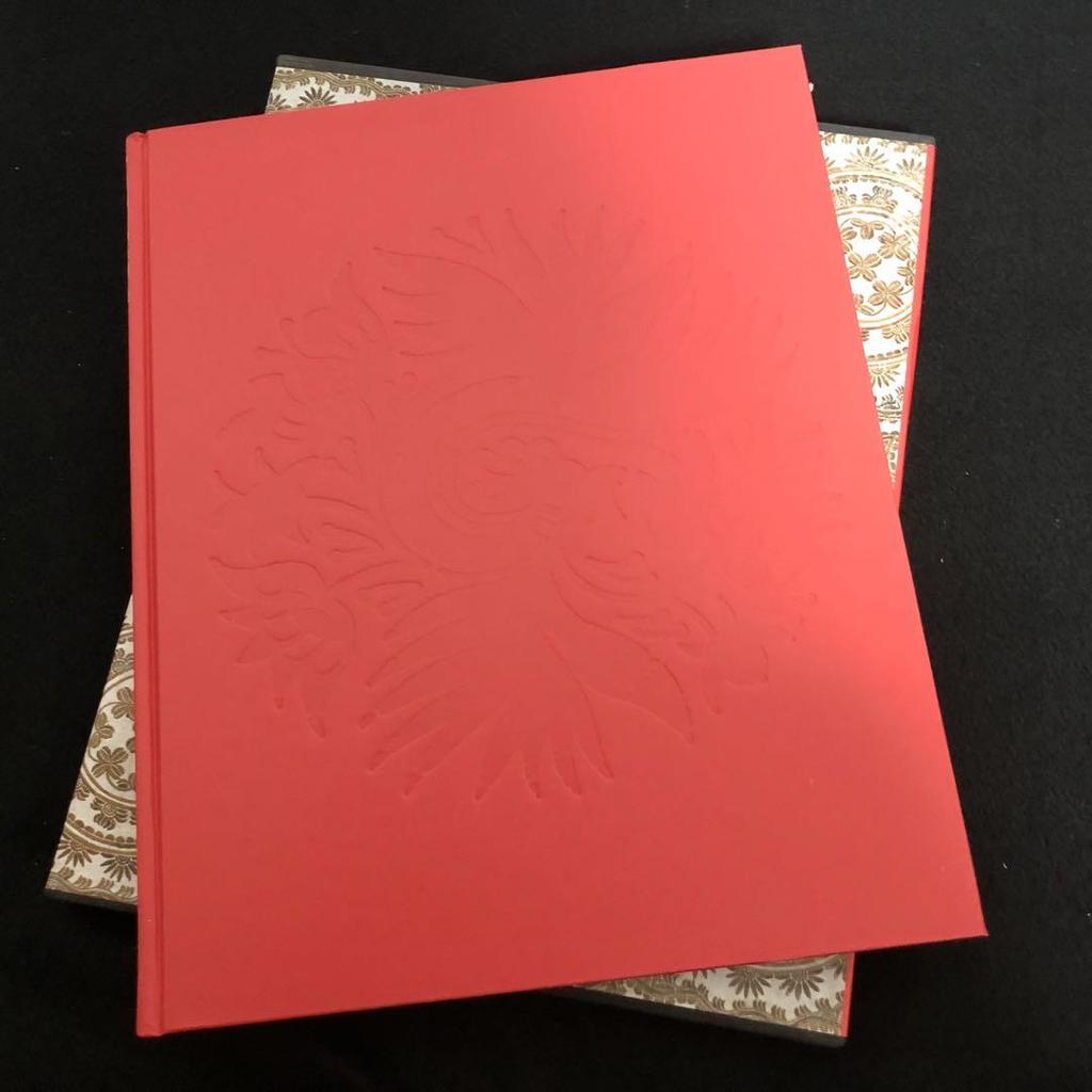 [USED] Guizhou Province Minority Batik Collection "Guizhou Batik Chinese Crafts and Arts Series" Miao