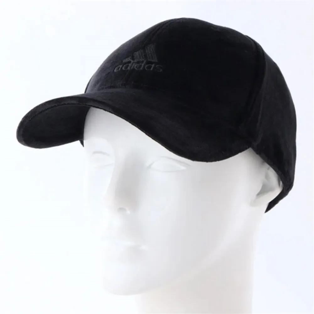 [adidas] Велюровая бейсболка FS9006 black