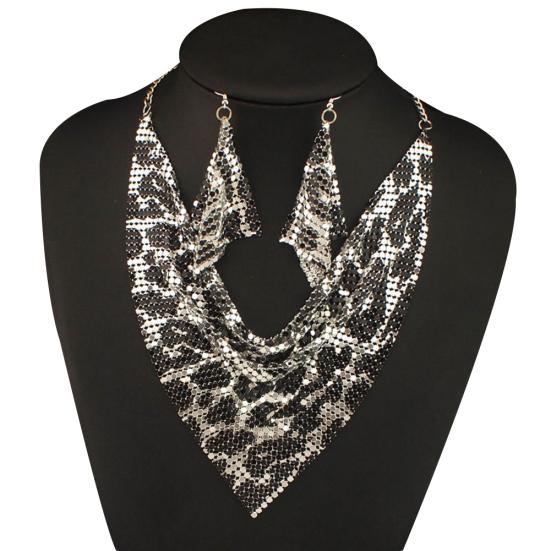 Fancy Trinket 2Pcs/Set Triangular Scarf Sequins Statement Bib Necklace Earrings