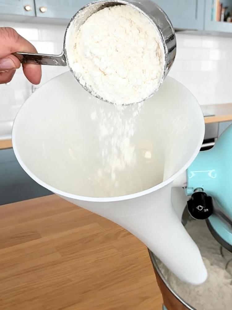 Plastic Powder Funnel Lightweight Flour Funnel Spillproof Kitchen Accessories Replacement for Kitchen Aid Artisan KSM150 5-Quart