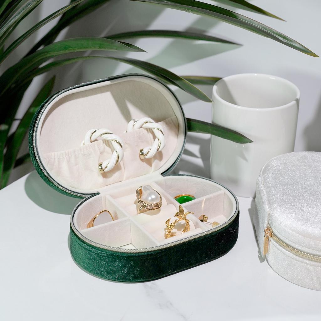 Oval Velvet Portable Jewelry Box Earrings Necklace Ring Jewelry Box Mini Jewelry Storage Box