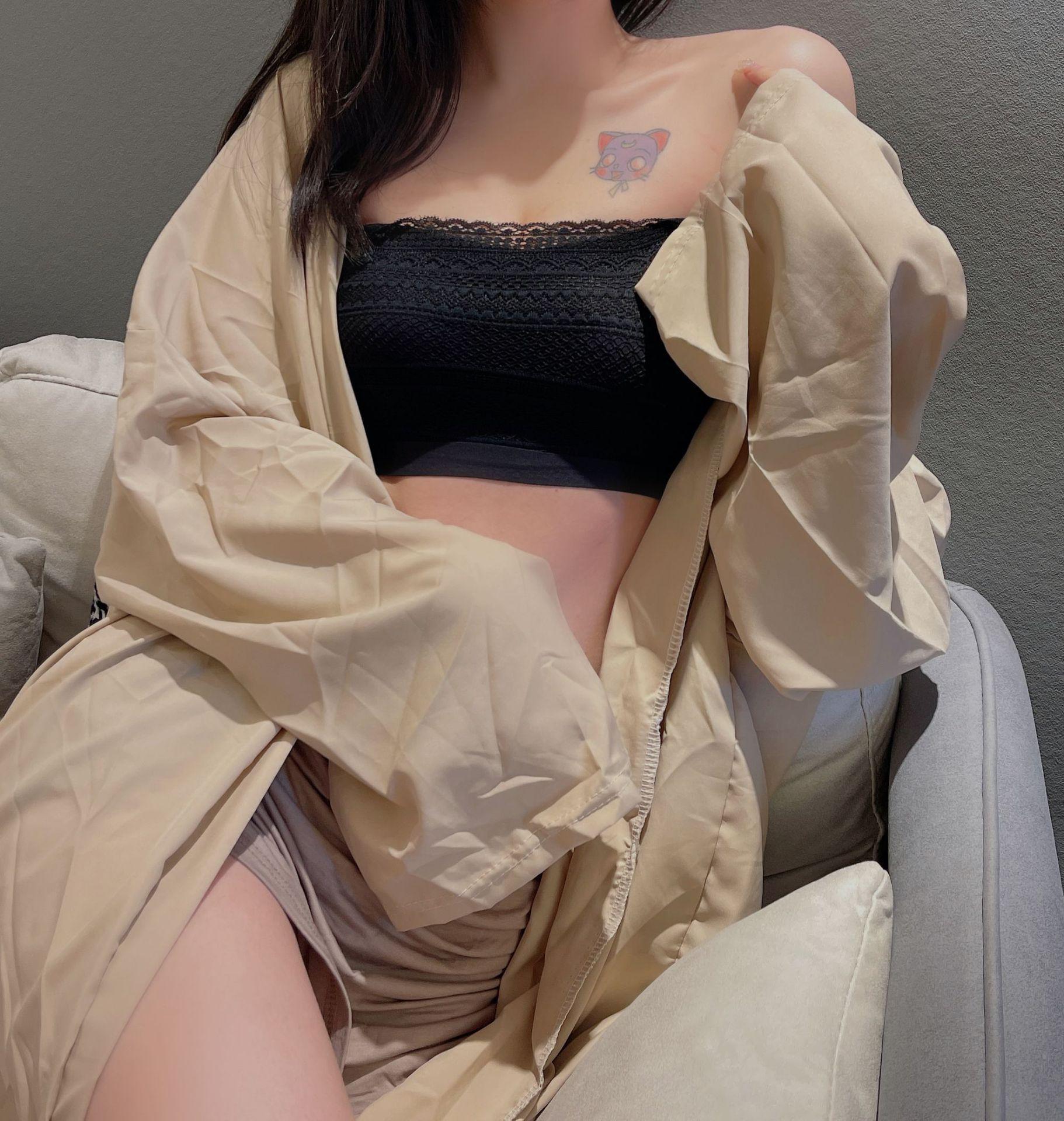 

Нескользящий бюстгальтер без бретелек: Мягкая, дышащая и невидимая поддержка с технологией Q Elastic для сбора по бокам груди. XL-36/80ABC