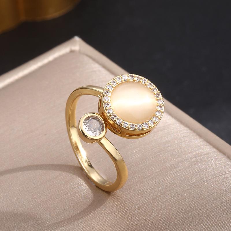 Cat's Eye Rotatable Open Ring: Stylish, Versatile Index Finger Band with a Unique, Cool Design