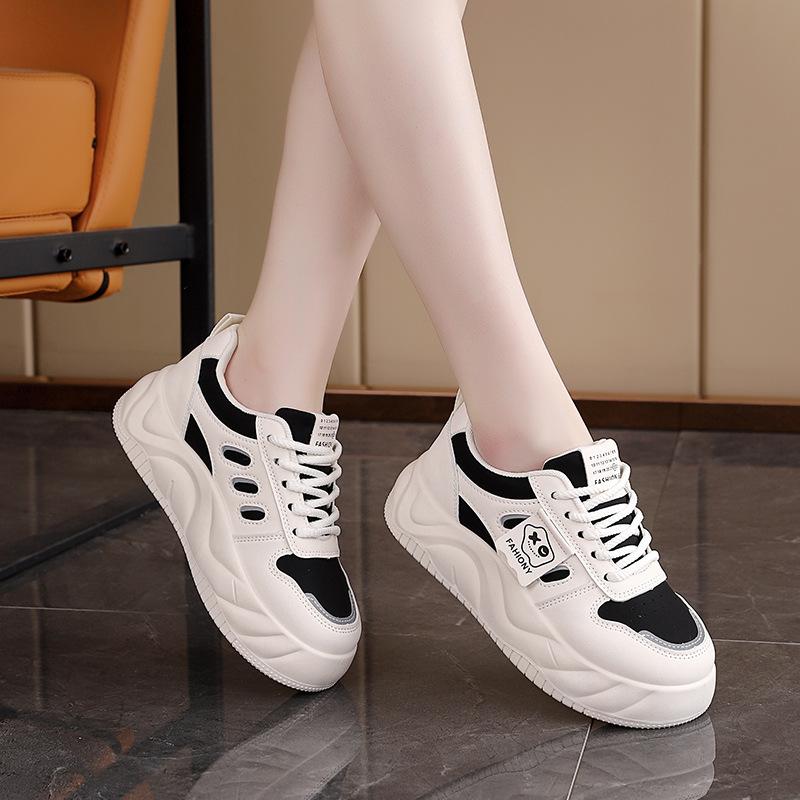 Thick Baseplate Shoes Women's Single Shoes 2025 Spring New Versatile Soft Sole Casual Sports Shoes Student White Shoes Women 2620