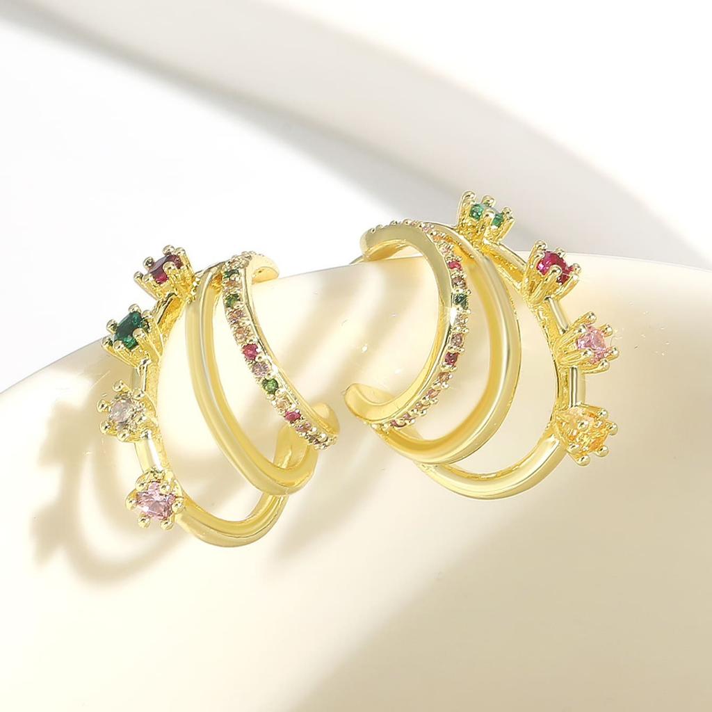 Niche Design Sense Three-claw Diamond Stud Earrings Female Simple Temperament Hollow C-shaped Earrings