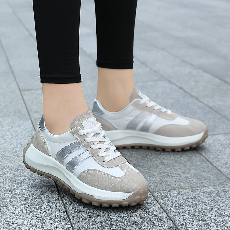 Large Size Sports Women's Shoes Spring and Autumn New Low-top Versatile Lightweight Running Shoes Women's Soft-soled Comfortable Casual Women's Shoes