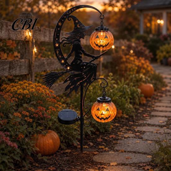 Outdoor Gruselige Landschaftsbeleuchtung Halloween Solar Gartenstableuchte, Hexe Kürbis Mondlaterne, Dekorative Wegleuchten IP44 Wasserdicht Metall