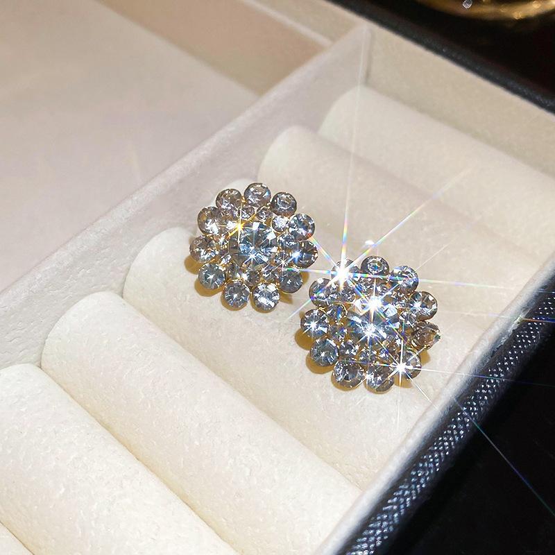 European and American Diamond-set Oval Earrings Retro Earrings Niche Light Luxury High-end Earrings Women