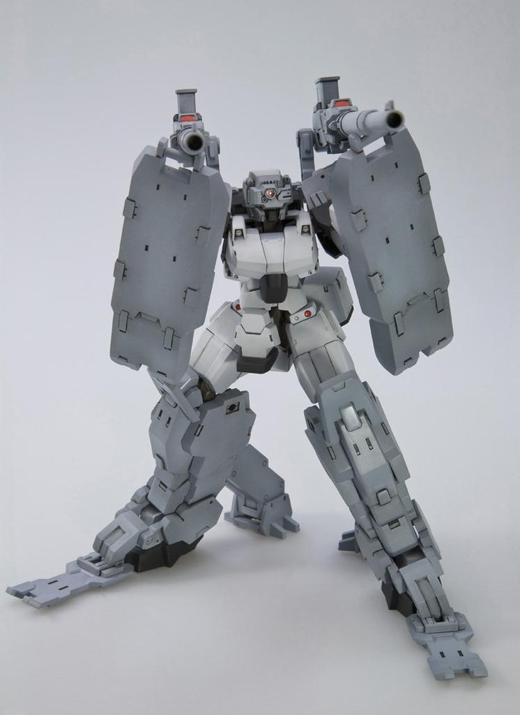 Kotobukiya Frame Arms Type 38 Model 1 Thunderbolt Kai Scale Plastic Kit 1/100