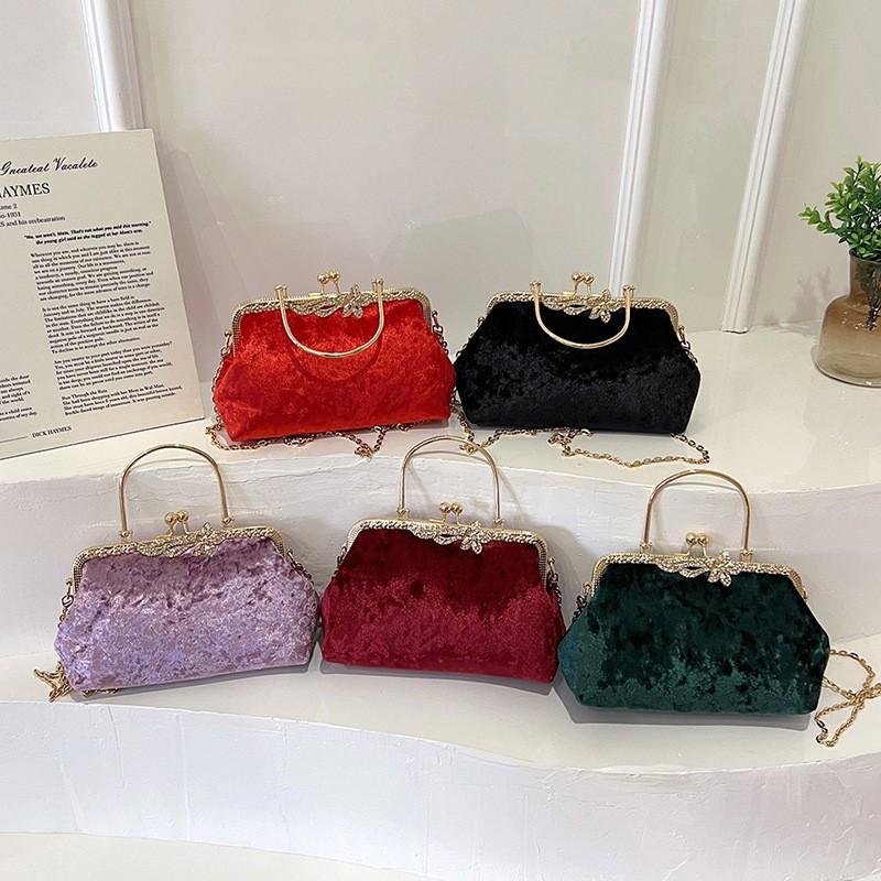 Elegant Velvet Clutch Bag Women Small Shell-Shaped Shoulder With Chain Strap Minimalist Designer Handbag Evening