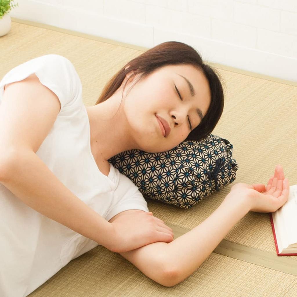 Polštář EMOOR z pohankových slupek.(námořnictvo) Vyrobeno v Japonsku