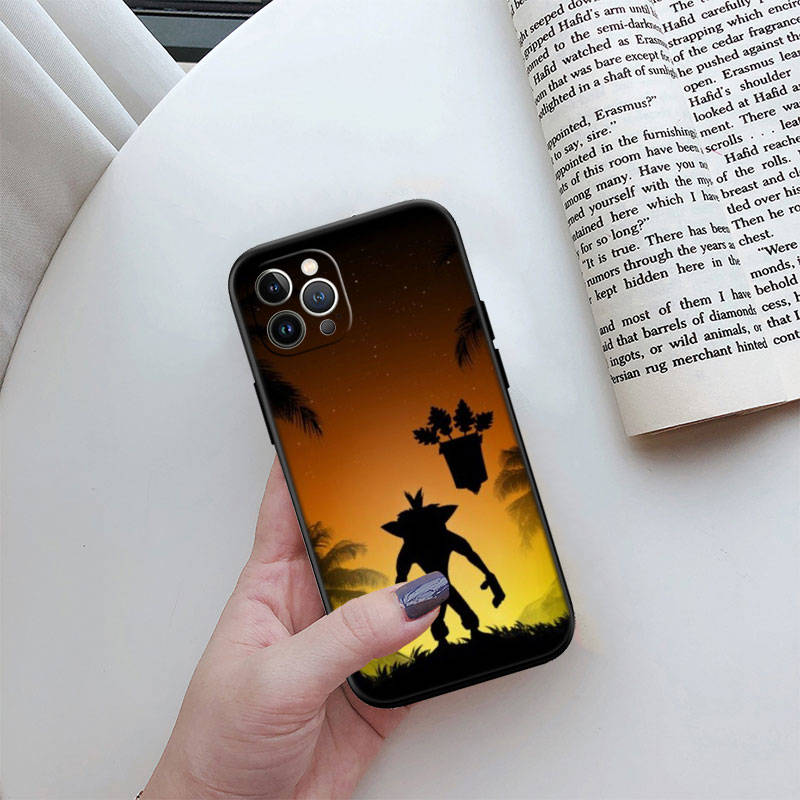 

JO13 Crash Bandicoot Phone Case for Samsung A35 A25 A24 A15 A05S A05 M55 M35 M15 A06 A16 A02 A12 A13 A10 A20 A30 A22 A31 A32 A33 A41 A42 A50 Samsung A35 5G безодня