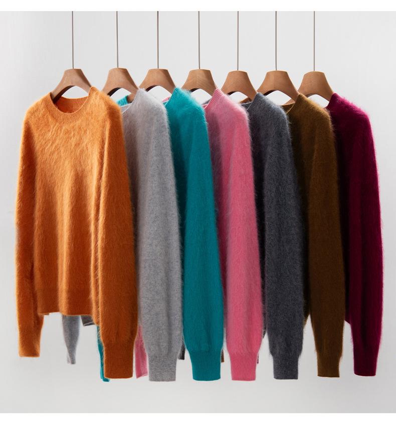 2025 Autumn/Winter Women's Seamless Knit Wool Sweater - Round Neck, Loose Fit, Plus Size, Long Sleeve Top