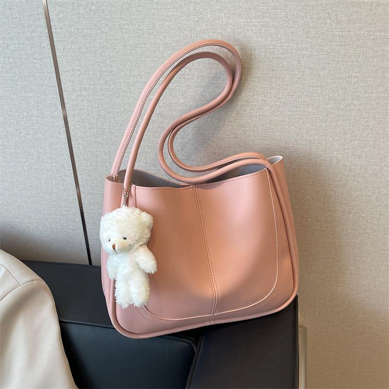 Trendy Casual Fashion Summer Bucket Bag For Commuting With Stylish Design Features