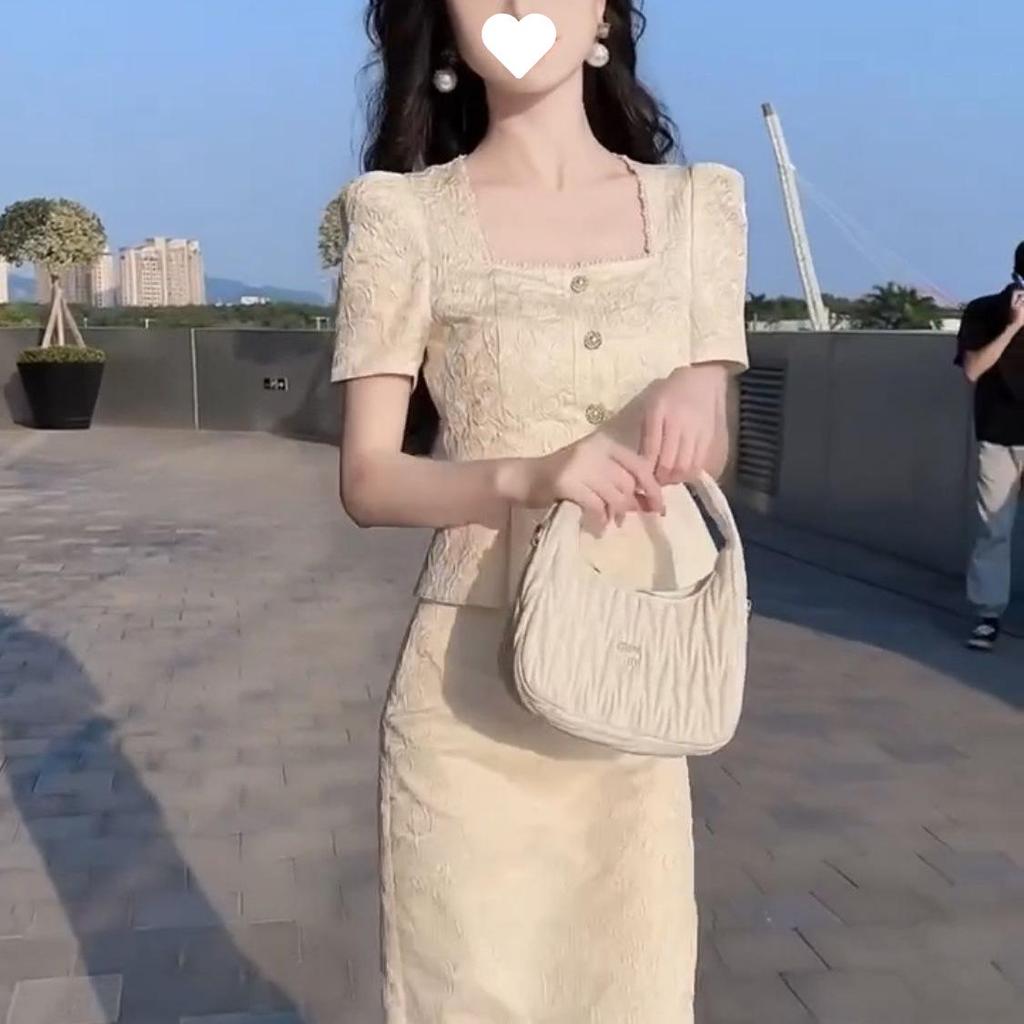 2026 Summer Elegant Women's Square Neck Slimming Skirt Set
