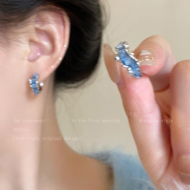 S Silver Pearl Stud Earrings Female Sense Niche Versatile Earrings Unique Beautiful Ear Jewelry Earrings