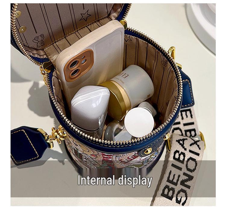 Cartoon Bear Women's Crossbody Phone Bag - Versatile Single Shoulder Design