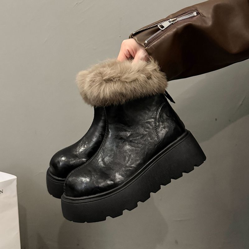 Niche design sense round head winter small short boots heightened thin boots thick bottom year hair thin