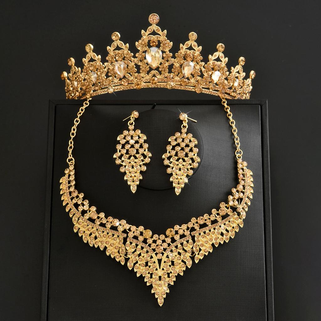 Fashion Light Luxury Premium Bridal Jewelry Set Shining Jewelry Dress Accessories Rhinestone Crown Necklace Three-Piece Set