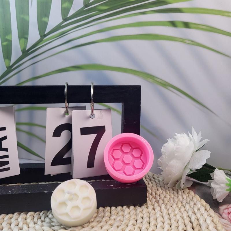 Honeycomb Candle Molds Honeycomb Resin Molds for DIY Candle Soap Chocolate Cake Fondant Decorations Room Decorations