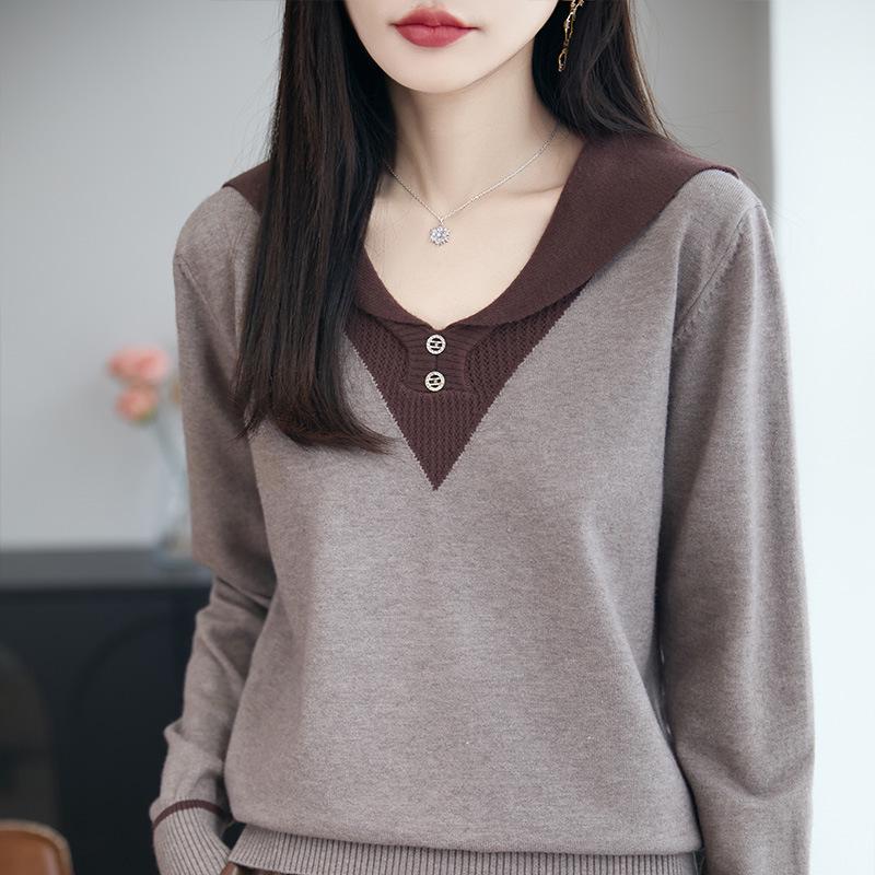 2025 Autumn Women's V-neck Knitted Sweater: Fashionable Two-piece Casual Pullover