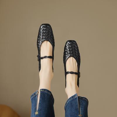 Mode Femme Nouveau Printemps et Automne Bout Carré Cuir Véritable Peau de Mouton Boucle Métallique Talon Bas Imprimé Mary Jane Chaussures Simples