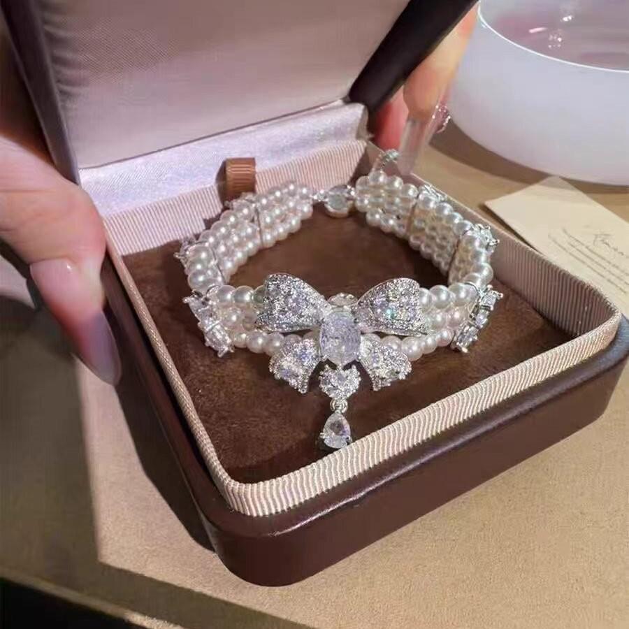 Premium Multi-layer Pearl Winding Bracelet Heavy Industry Luxury Retro French Diamond Bow Light Luxury Niche Bracelet