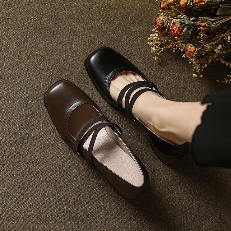 New casual women's small leather shoes with one foot, square head and foot shoes, women's black medium heel, women's shoes with square heel in all