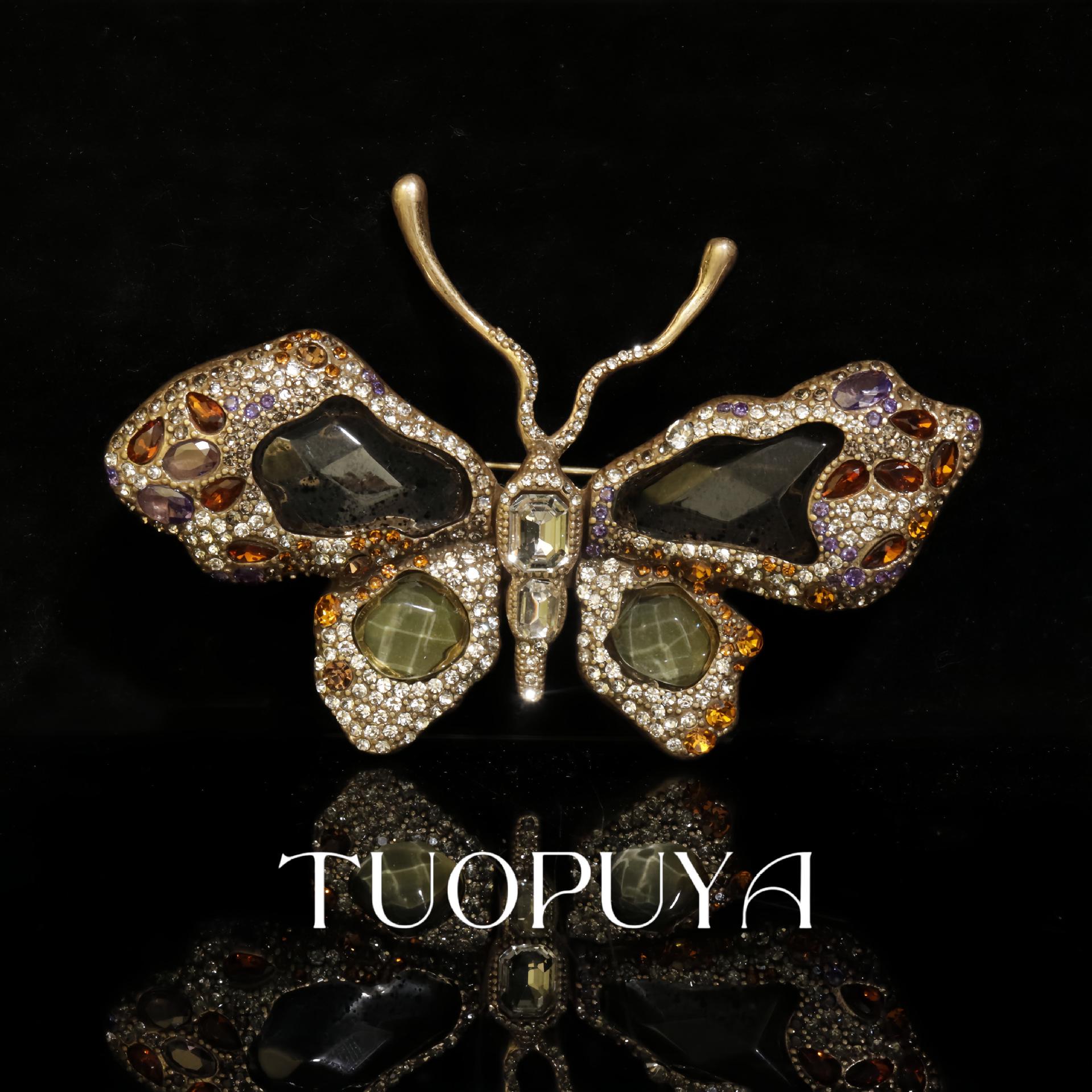 Elegant Diamond-Studded Butterfly Brooch with Versatile Stone Inlay Design