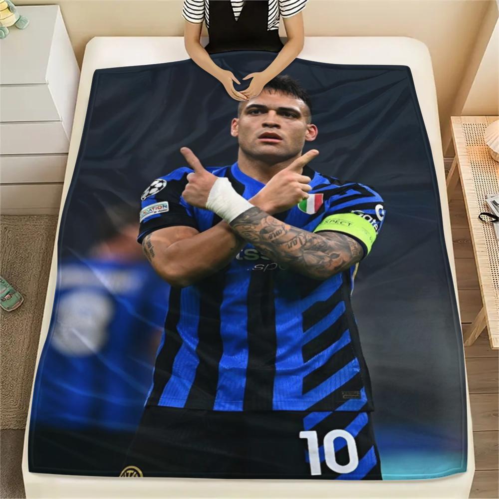 

1pc Inter Milan Print Flannel Blanket, High quality Comfortable for All Seasons, Home Decor, Warmth and Comfort, Perfect for Christmas Gifts61 80cm x 120cm