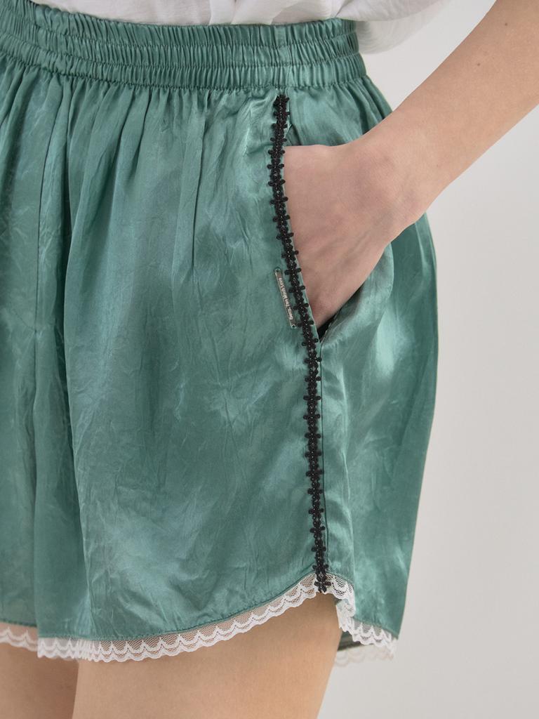 SORRY, TOO MUCH LOVE Fluid Texture Lounge Shorts_Green