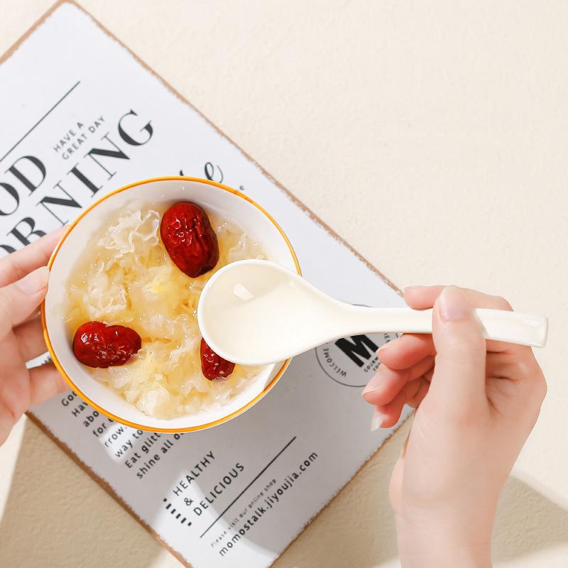 1-Piece Asian Soup Spoon, Ceramic Chinese Style Spoons Ramen Spoon Retro Porcelain Spoon, 6.5 inches