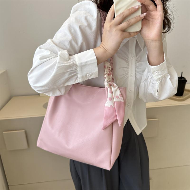 Large-capacity Bag Women's 2025 Summer New Korean Version Fashion Shoulder Armpit Bag Casual Versatile Commuter Tote Bag