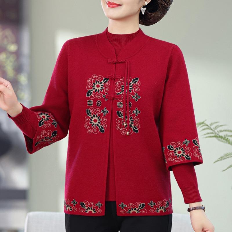 Mom's autumn clothes new knitted sweater jacket two-piece set women's middle-aged old sister-in-law wedding banquet fashion set