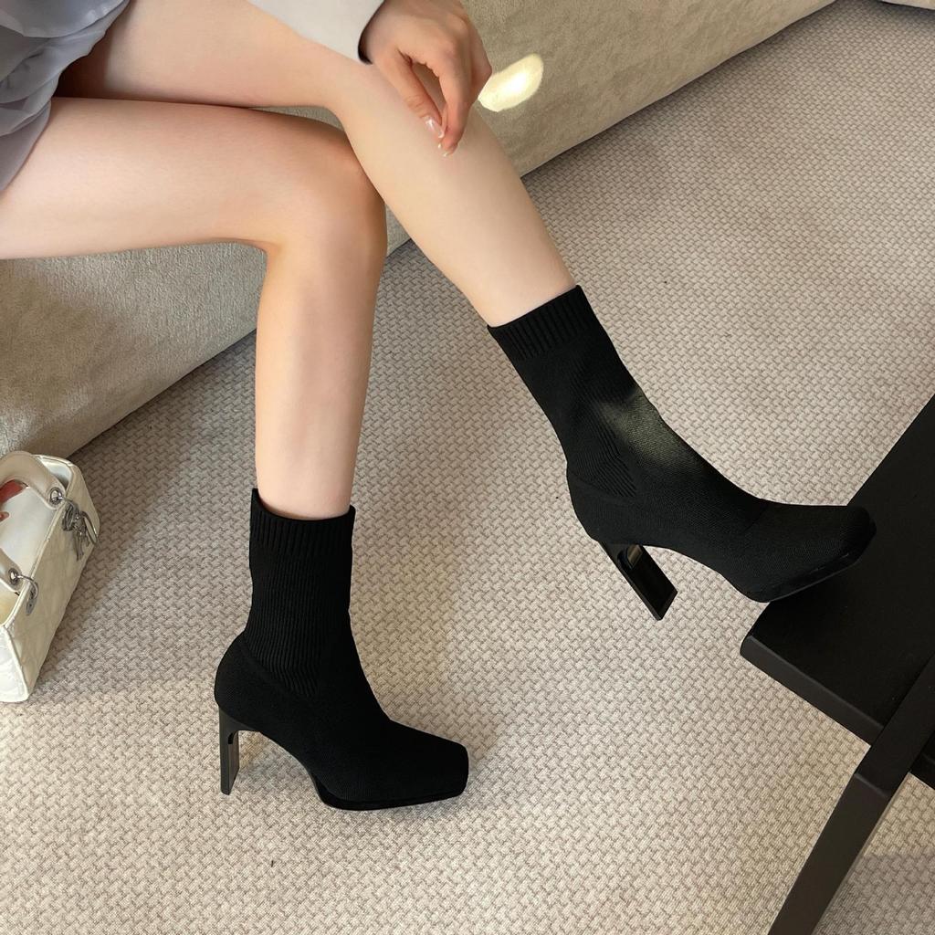 Bottes chaussettes à talons hauts à talons épais à bout carré pour femmes automne et hiver 2025 nouvelles bottes élastiques tricotées bottes en laine mi-mollet slim pour femmes