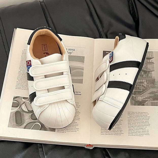 Striped Velcro round head German training shoes women's 2025 summer new outer wear casual shoes little white shoes board shoes retro style