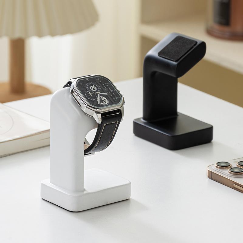 1 szt. Uchwyt na zegarek typu C wysokiej jakości Stojak ekspozycyjny na biżuterię Materiał żywiczny Gładkie krawędzie Organizer Stojak na zegarek na zegarek